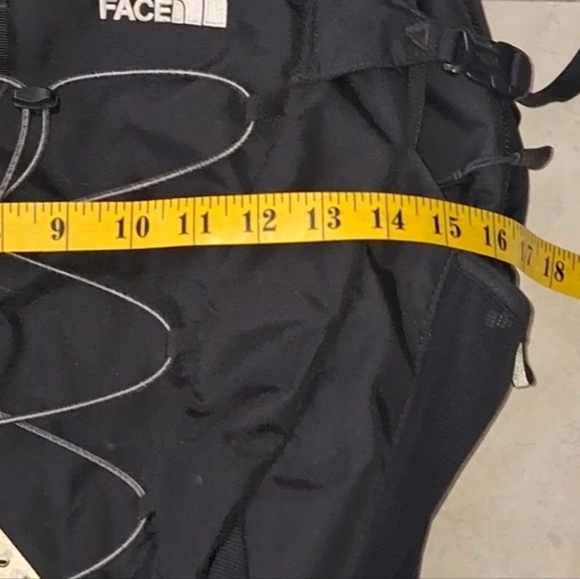 The North Face Borealis Backpack - Picture 13 of 16